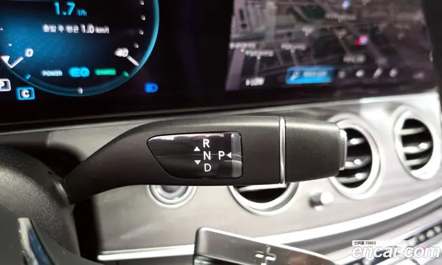 Mercedes-Benz E-Class 2022 2.0 автомат (гидро), миниатюра 9