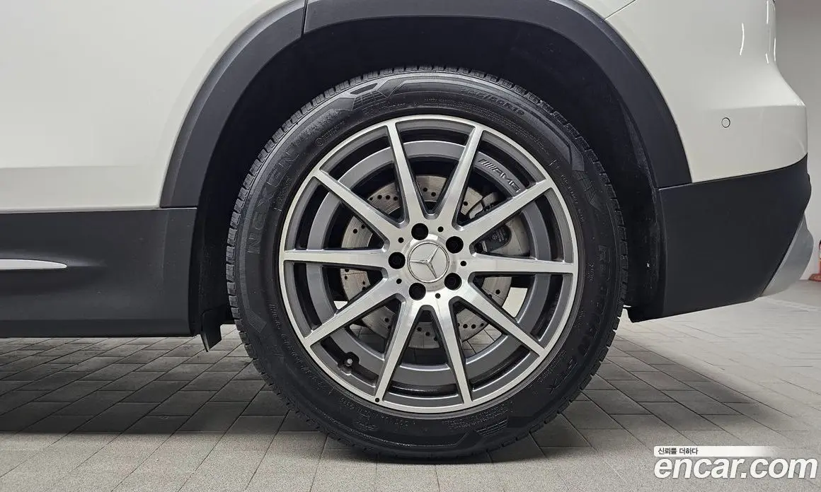 Mercedes-Benz GLB-Class 2023 2.0 гидро, фото 7 Mercedes-Benz GLB-Class 2023 2.0 гидро, фото 7