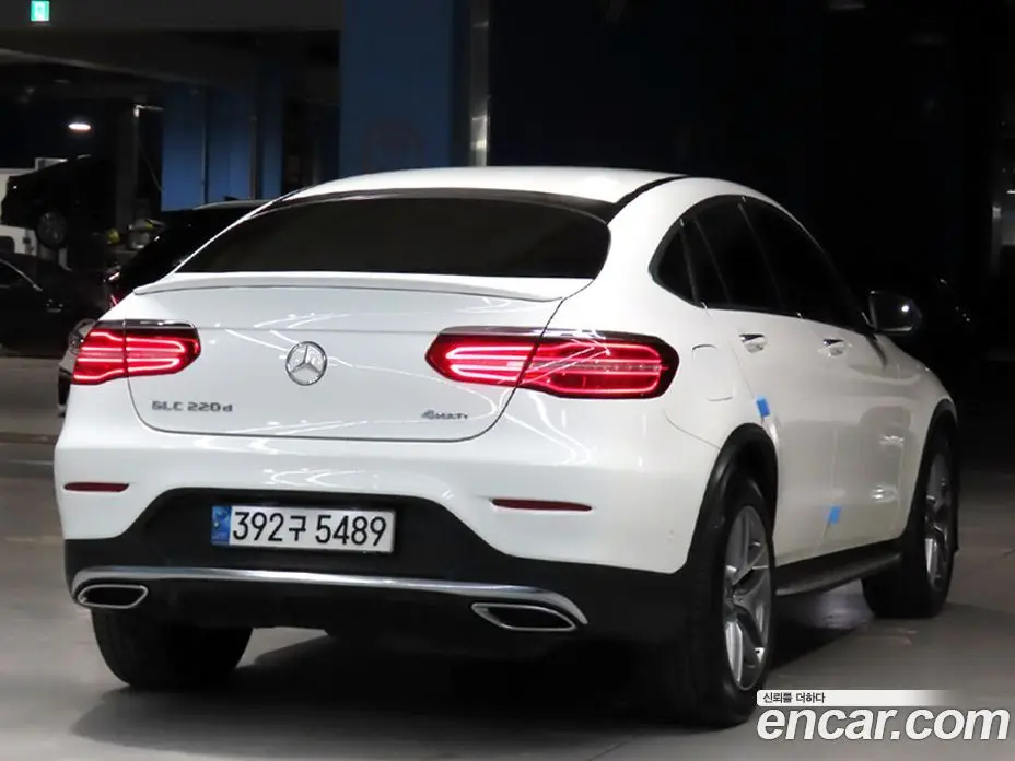 Mercedes-Benz GLC-Class 2017 2.1 гидро, фото 4 Mercedes-Benz GLC-Class 2017 2.1 гидро, фото 4