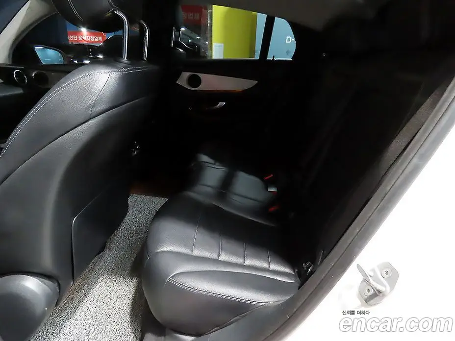 Mercedes-Benz GLC-Class 2017 2.1 гидро, фото 7 Mercedes-Benz GLC-Class 2017 2.1 гидро, фото 7