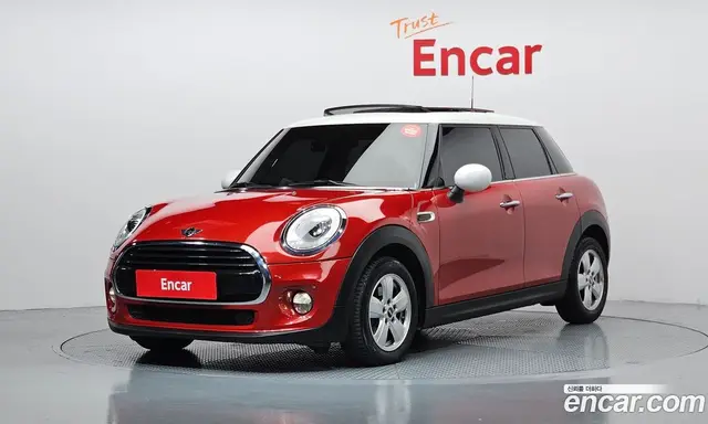 Mini Cooper, 2018, 107 736 км