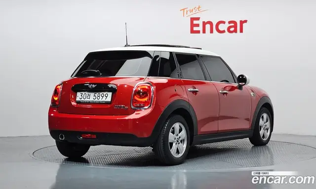 Mini Cooper 2018 1.5 автомат (гидро), миниатюра 2