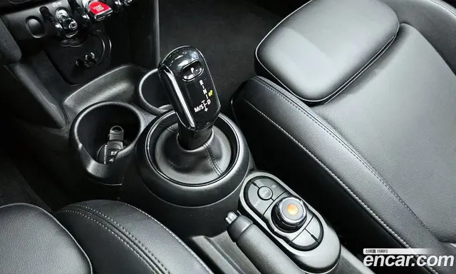 Mini Cooper 2018 1.5 автомат (гидро), миниатюра 9