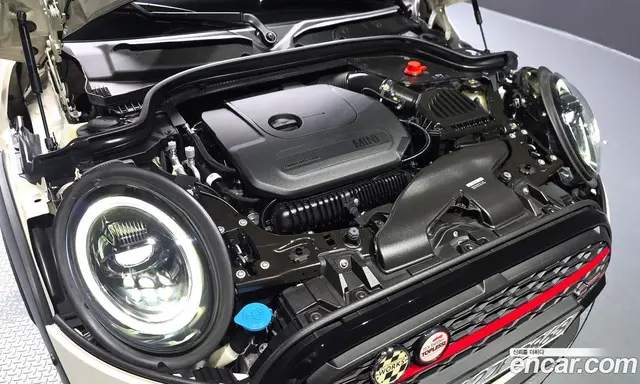 Mini Cooper Convertible 2022 2.0 автомат (гидро), миниатюра 6