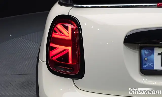 Mini Cooper Convertible 2022 2.0 автомат (гидро), миниатюра 9