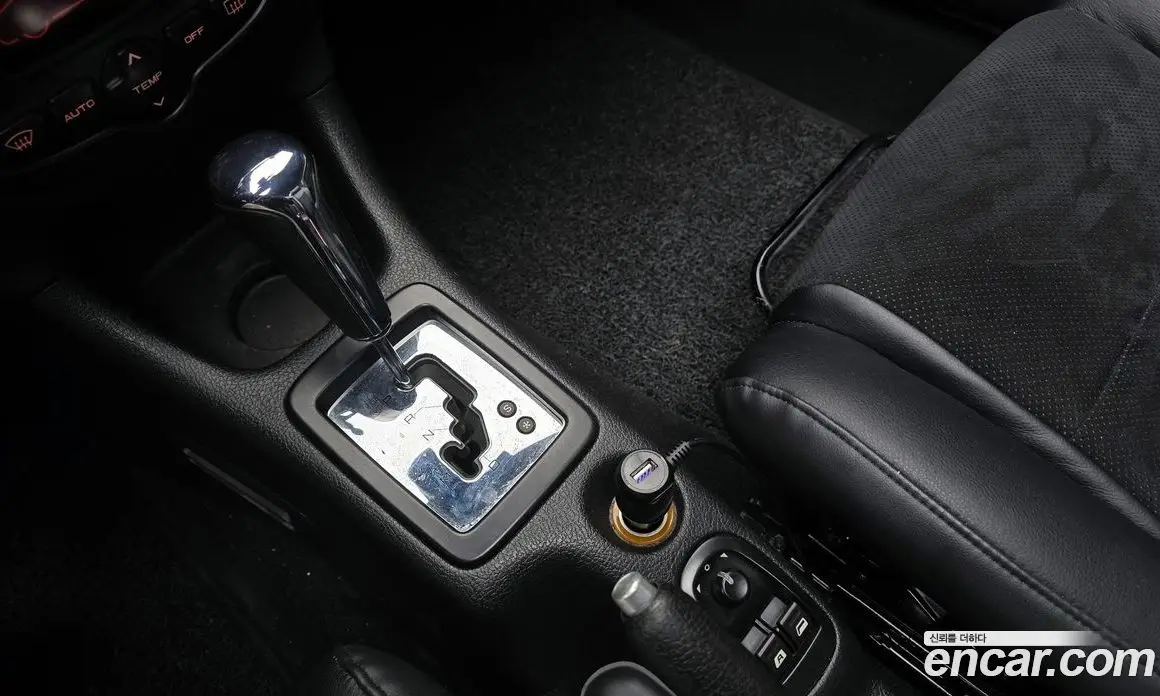 Peugeot 206 2007 1.6 автомат (гидро), фото 9