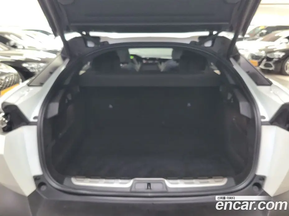 Peugeot 408 2023 1.2 автомат (гидро), фото 17