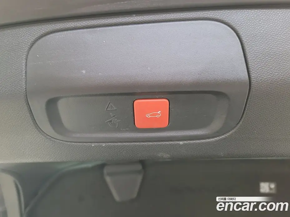 Peugeot 408 2023 1.2 автомат (гидро), фото 18