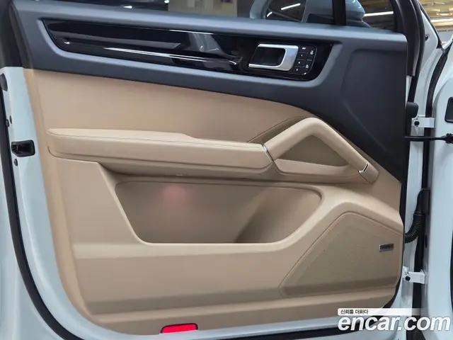 Porsche Cayenne 2022 3.0 автомат (гидро), миниатюра 6