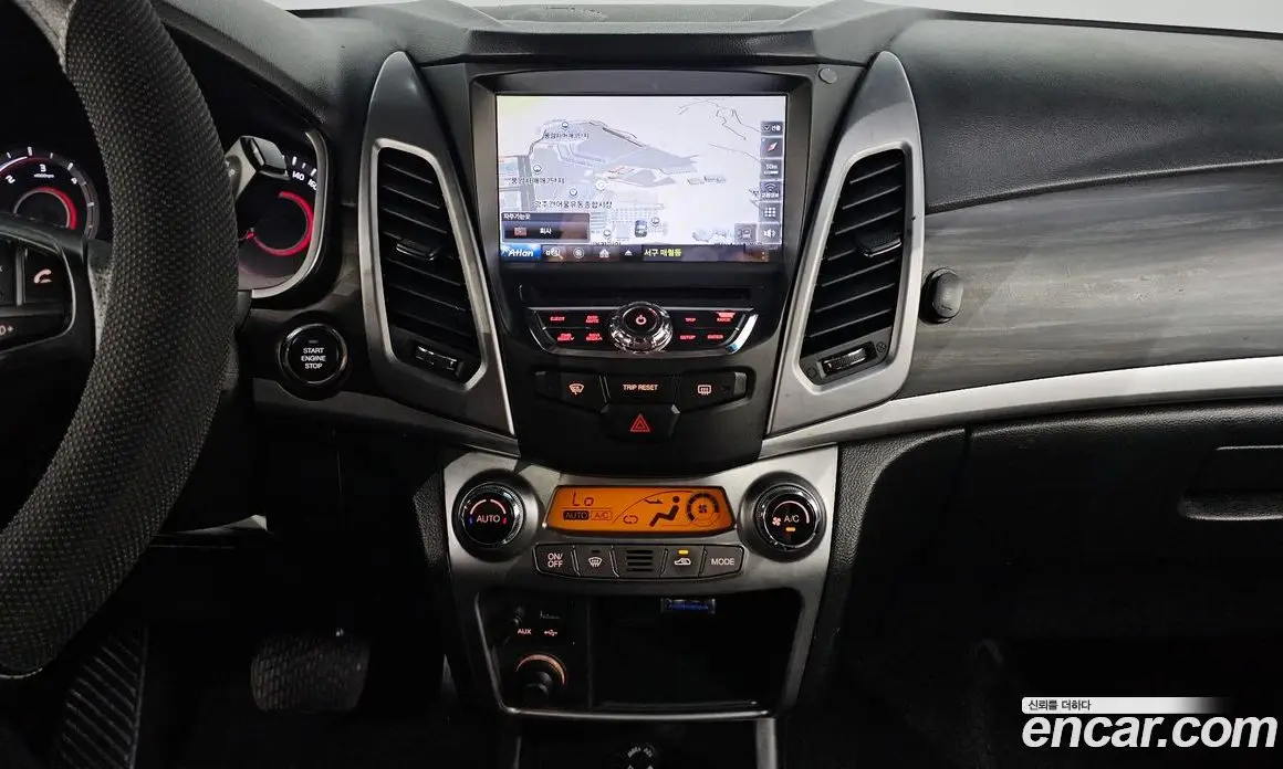SsangYong Korando 2015 2.2 автомат (гидро), фото 18