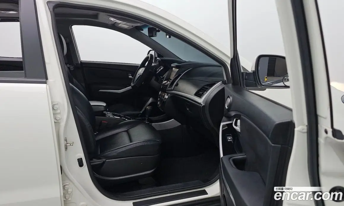 SsangYong Korando 2015 2.2 автомат (гидро), фото 24