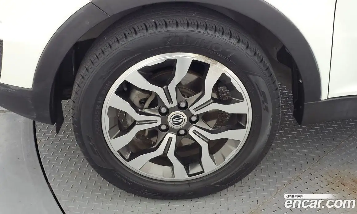 SsangYong Korando 2015 2.2 автомат (гидро), фото 5