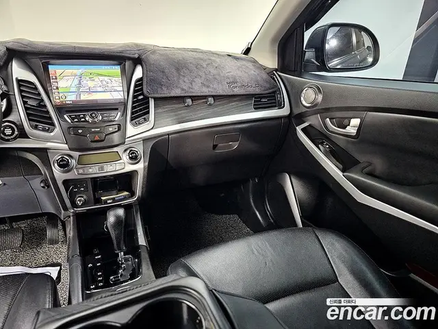 SsangYong Korando 2015 2.2 автомат (гидро), миниатюра 10