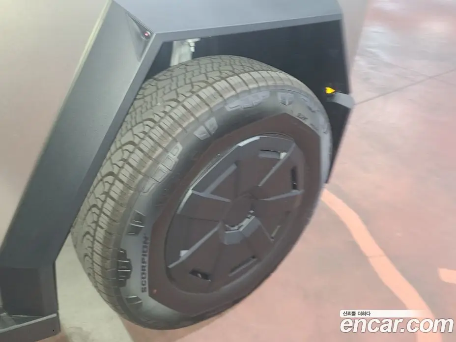 Tesla Cybertruck 2026 0.2 гидро, фото 5