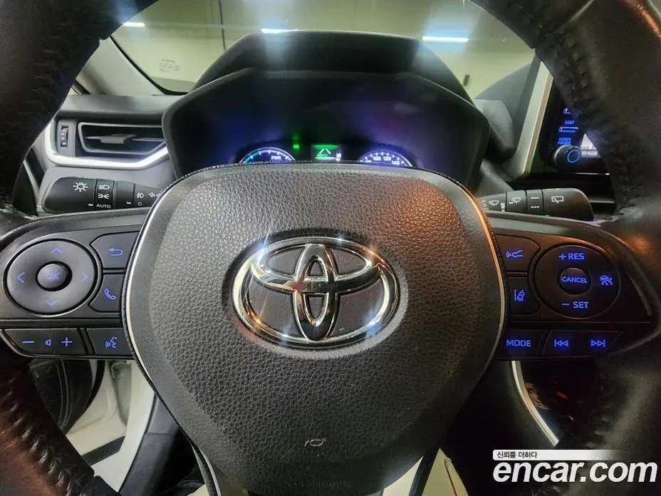 Toyota RAV4 2020 2.5 автомат (вариатор), фото 12 Toyota RAV4 2020 2.5 автомат (вариатор), фото 12