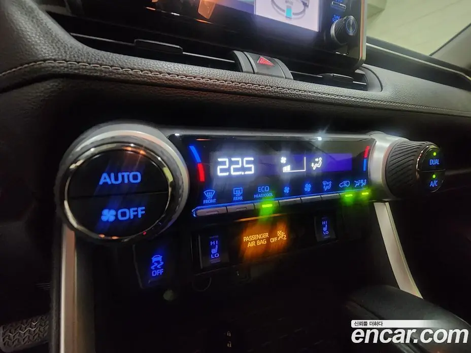 Toyota RAV4 2020 2.5 автомат (вариатор), фото 13 Toyota RAV4 2020 2.5 автомат (вариатор), фото 13