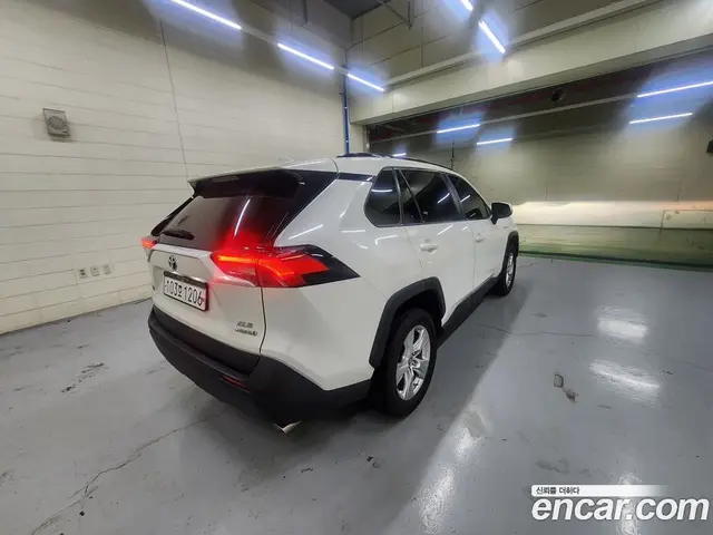 Toyota RAV4 2020 2.5 автомат (вариатор), миниатюра 4 Toyota RAV4 2020 2.5 автомат (вариатор), миниатюра 4