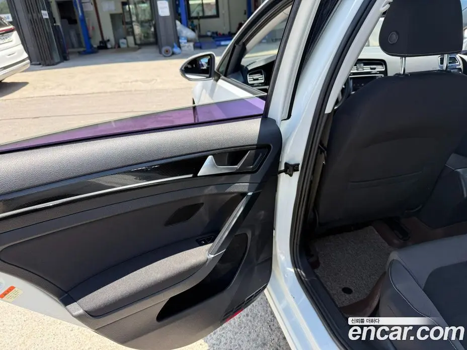 Volkswagen Golf 2015 2.0 автомат (гидро), фото 18