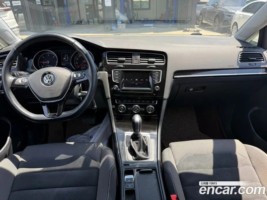 Volkswagen Golf 2015 2.0 автомат (гидро), фото 7