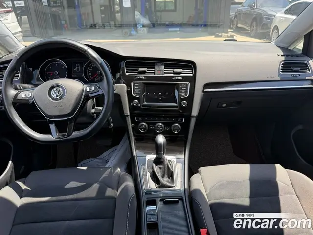 Volkswagen Golf 2015 2.0 автомат (гидро), миниатюра 7