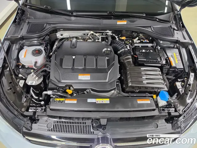 Volkswagen Golf 2025 2.0 автомат (гидро), миниатюра 6