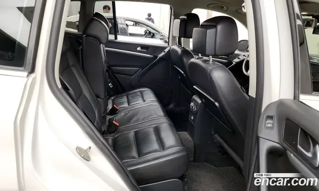 Volkswagen Tiguan 2014 2.0 автомат (гидро), миниатюра 12