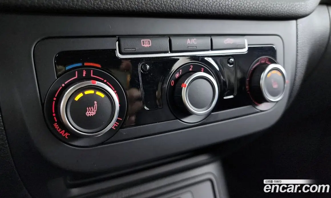 Volkswagen Tiguan 2014 2.0 автомат (гидро), фото 17