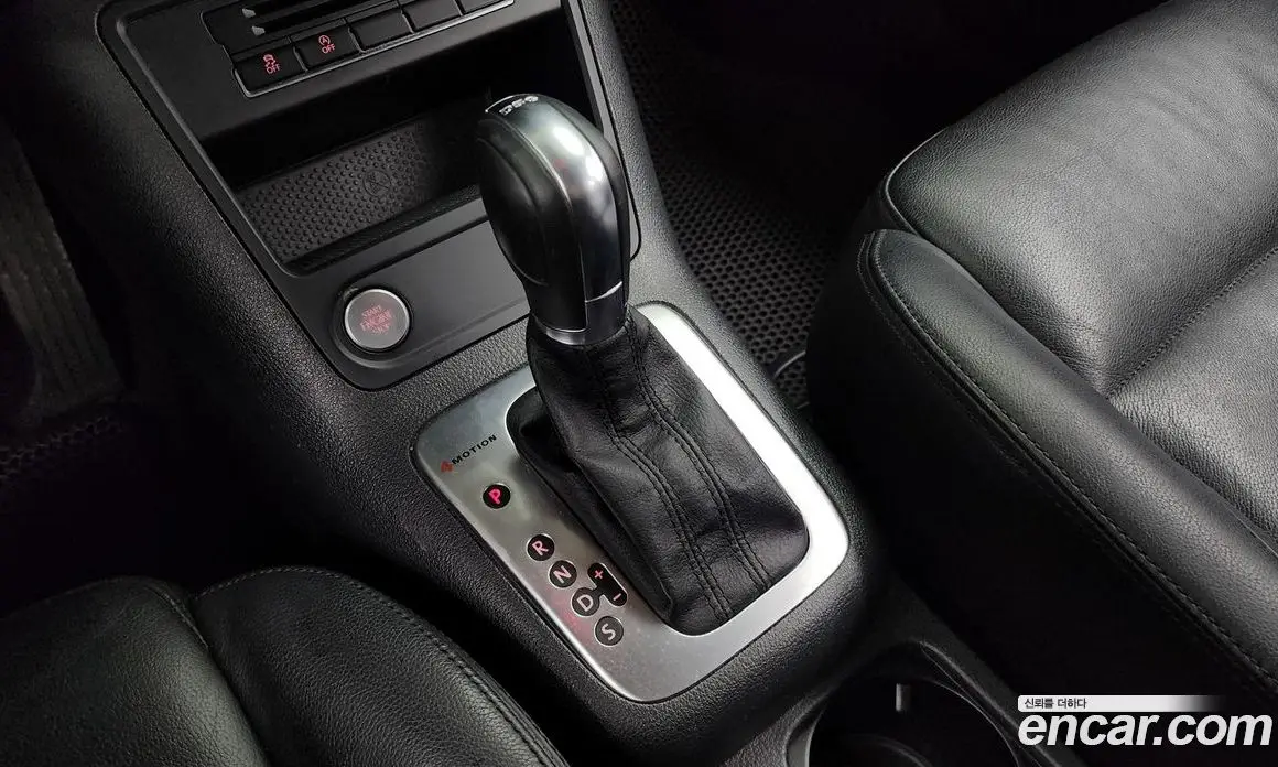 Volkswagen Tiguan 2014 2.0 автомат (гидро), фото 9