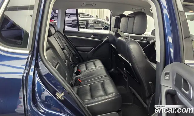 Volkswagen Tiguan 2014 2.0 автомат (гидро), миниатюра 12