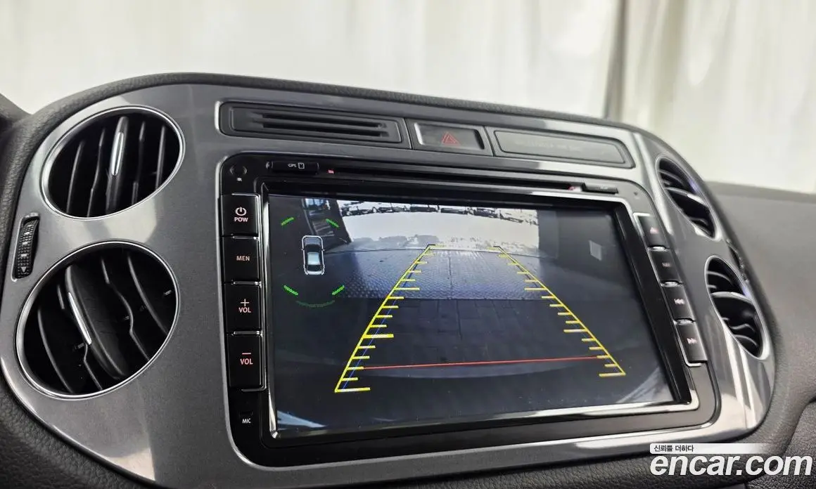 Volkswagen Tiguan 2014 2.0 автомат (гидро), фото 15