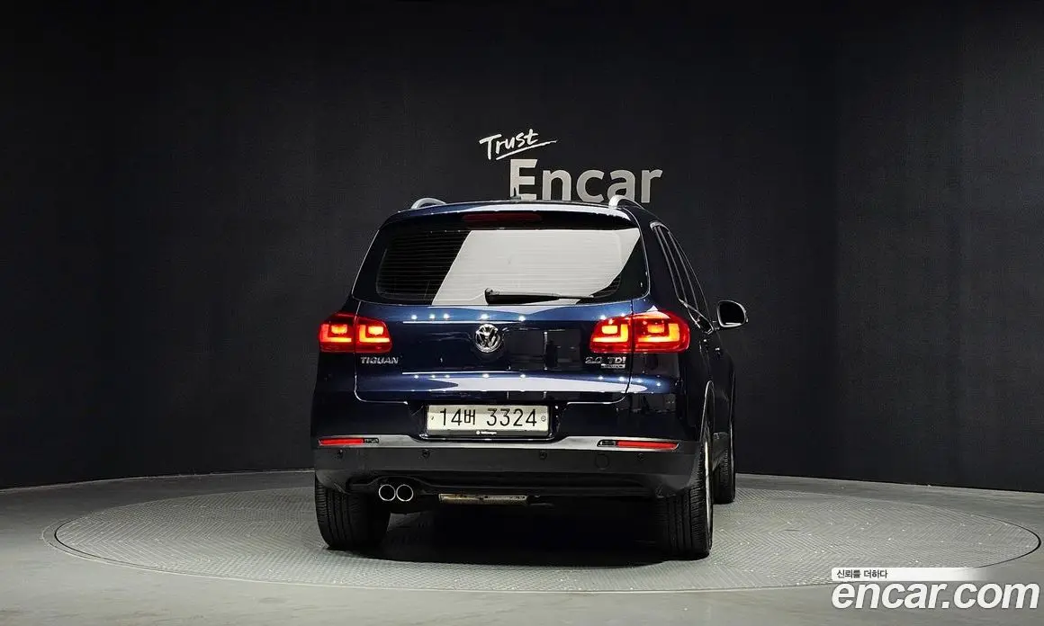 Volkswagen Tiguan 2014 2.0 автомат (гидро), фото 4