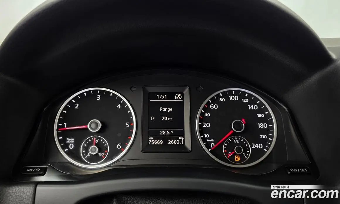 Volkswagen Tiguan 2014 2.0 автомат (гидро), фото 8
