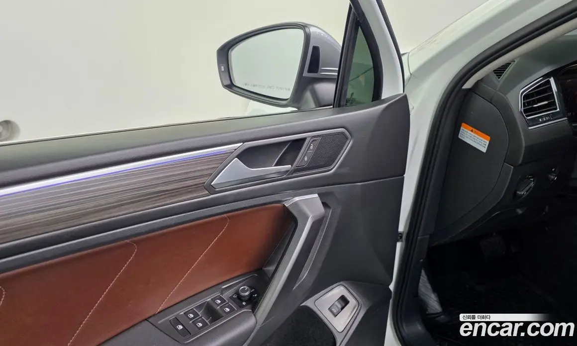 Volkswagen Tiguan 2022 2.0 автомат (гидро), фото 27