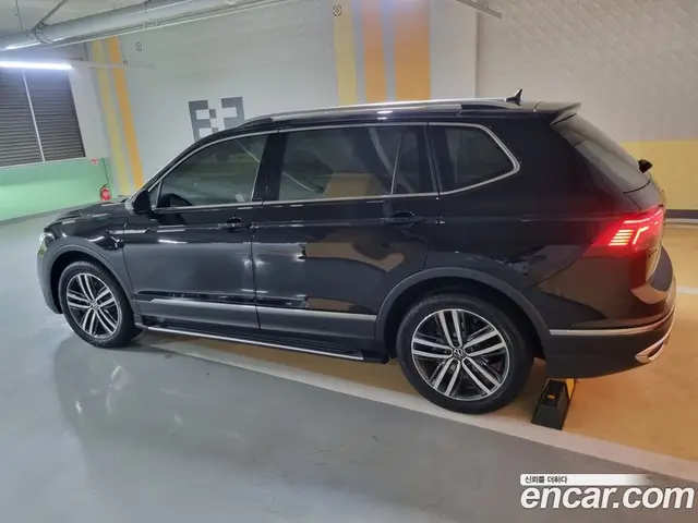 Volkswagen Tiguan, 2023, 25 200 км