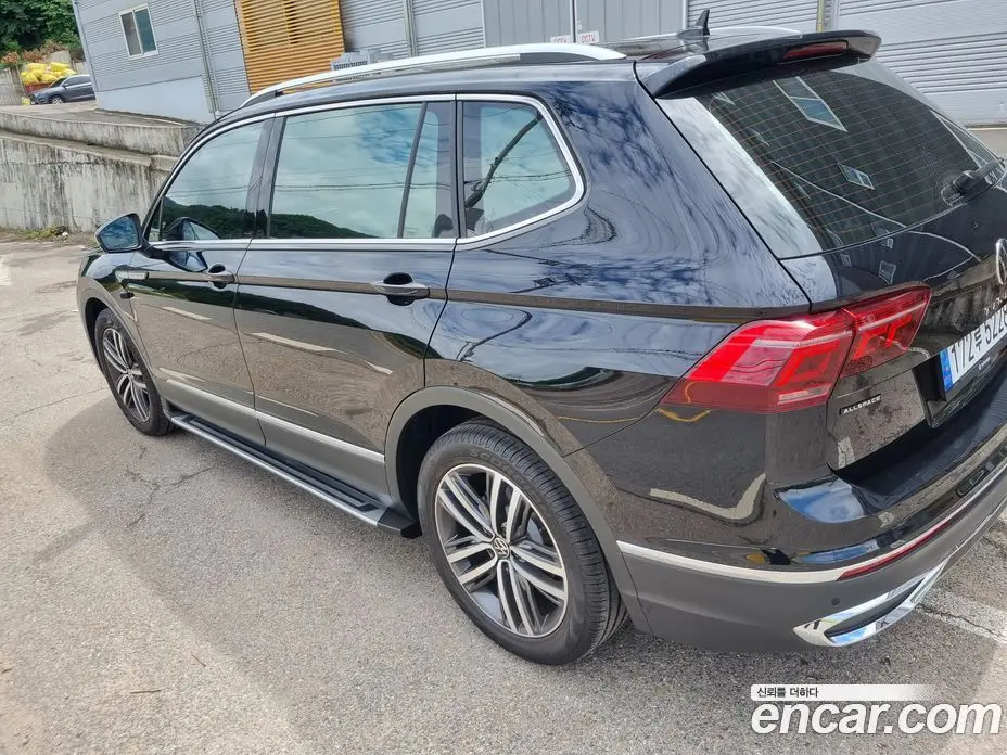 Volkswagen Tiguan 2023 2.0 автомат (гидро), фото 6