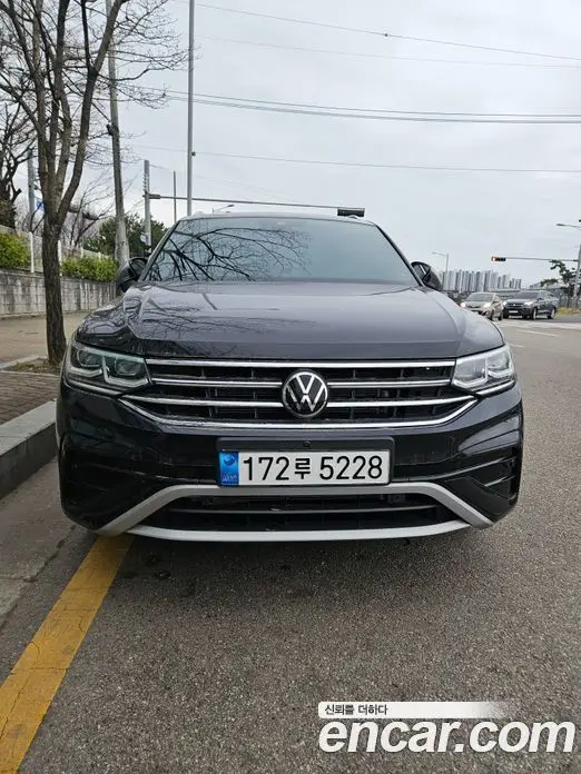 Volkswagen Tiguan 2023 2.0 автомат (гидро), фото 9