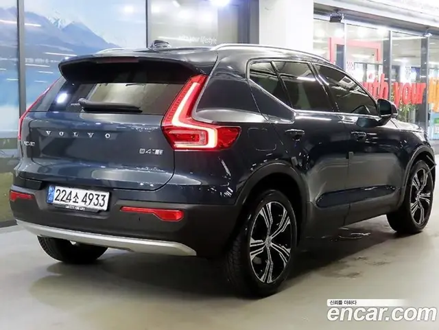 Volvo XC40 2020 2.0 автомат (гидро), миниатюра 4