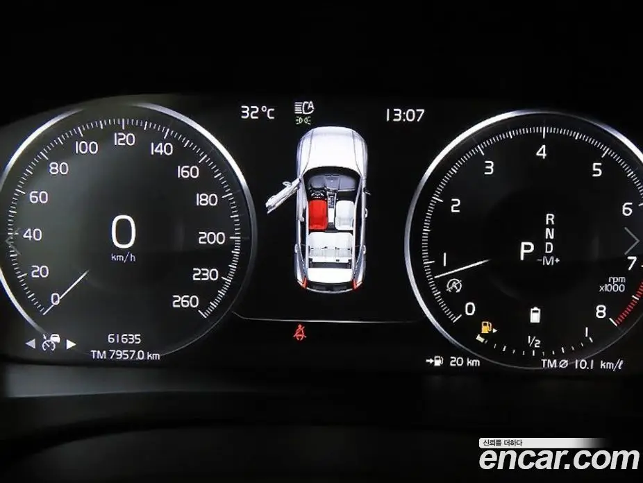 Volvo XC40 2020 2.0 автомат (гидро), фото 9