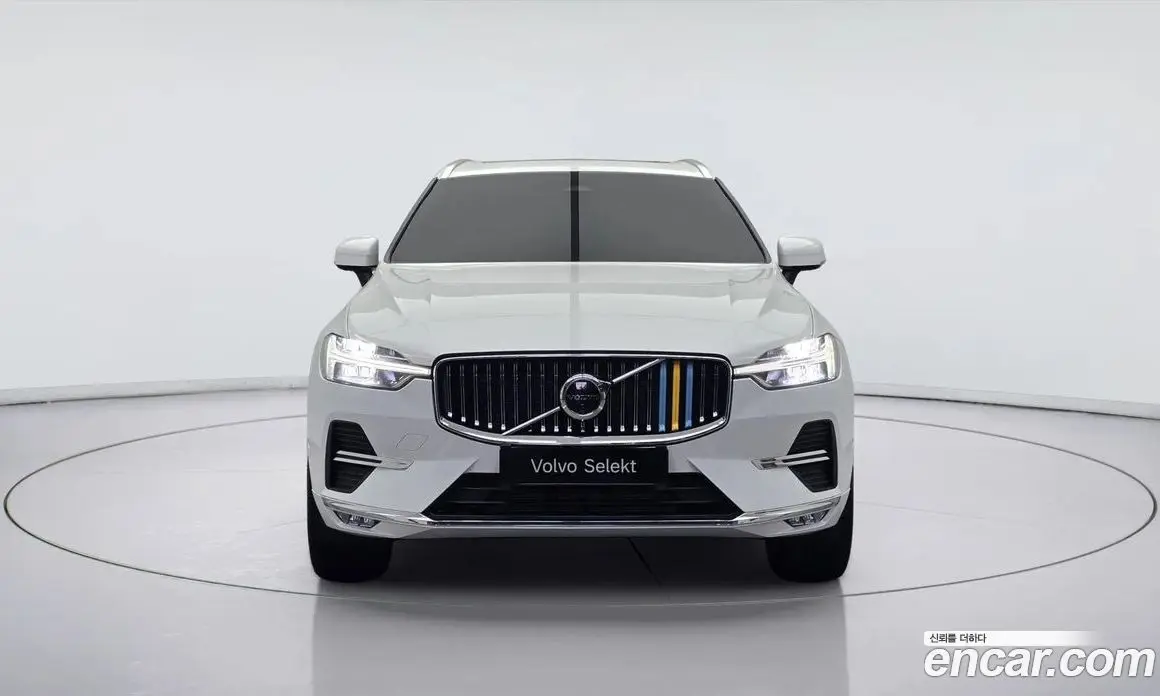 Volvo XC60 2023 2.0 автомат (гидро), фото 3