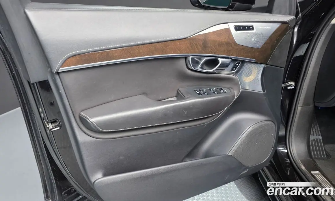 Volvo XC90 2016 2.0 автомат (гидро), фото 13
