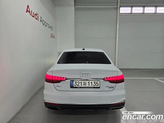 Audi A4 2022 2.0 автомат (гидро), миниатюра 4