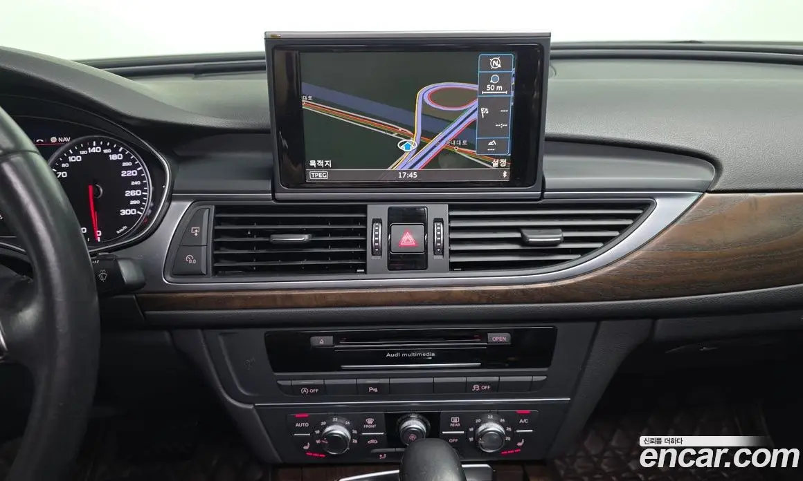 Audi A6 2015 2.0 автомат (гидро), фото 13