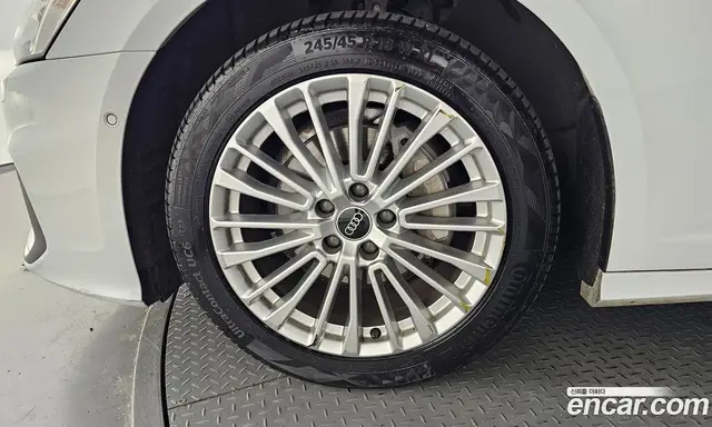 Audi A6 2021 2.0 автомат (гидро), миниатюра 5