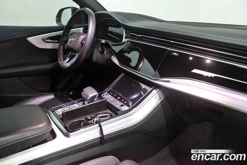 Audi Q8 2022 3.0 автомат (гидро), фото 13