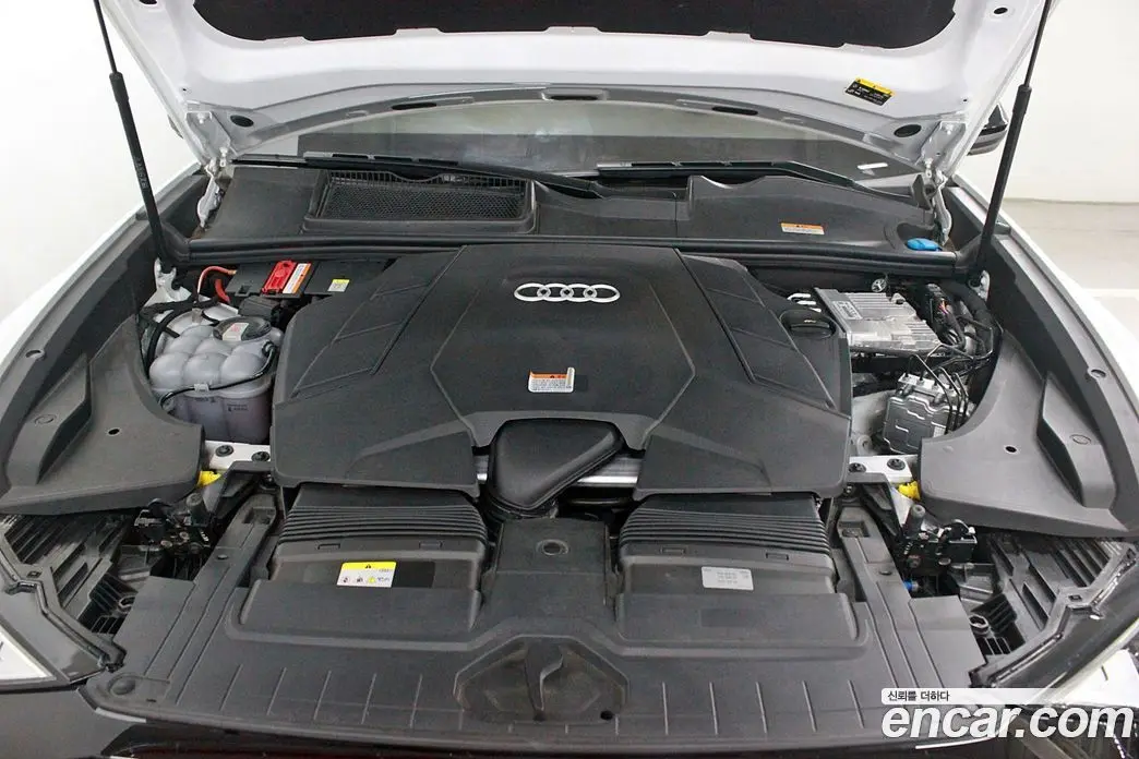 Audi Q8 2022 3.0 автомат (гидро), фото 6