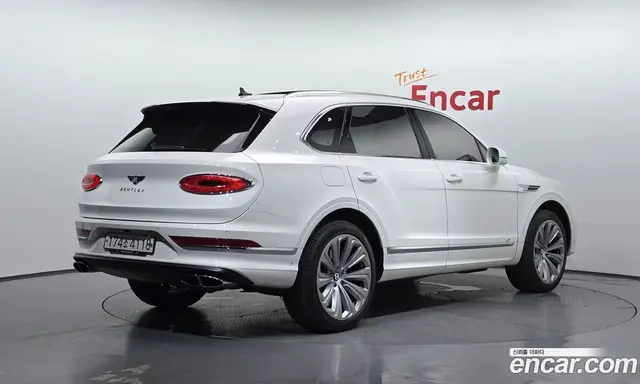 Bentley Bentayga 2022 4.0 автомат (гидро), миниатюра 2 Bentley Bentayga 2022 4.0 автомат (гидро), миниатюра 2