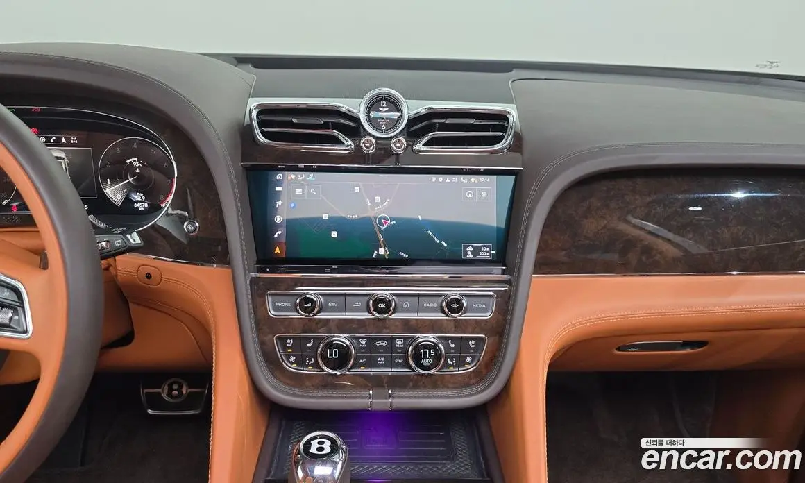Bentley Bentayga 2022 4.0 автомат (гидро), фото 23 Bentley Bentayga 2022 4.0 автомат (гидро), фото 23