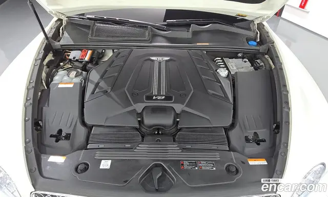 Bentley Bentayga 2022 4.0 автомат (гидро), миниатюра 6 Bentley Bentayga 2022 4.0 автомат (гидро), миниатюра 6