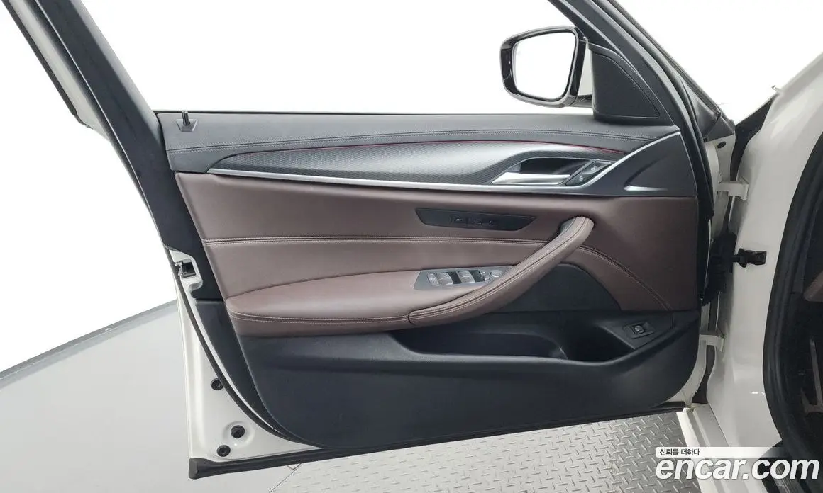 BMW 5 серия 2022 2.0 автомат (гидро), фото 14