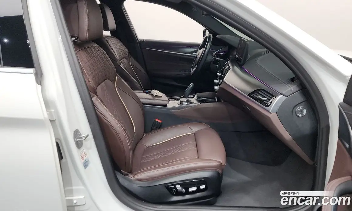 BMW 5 серия 2022 2.0 автомат (гидро), фото 16